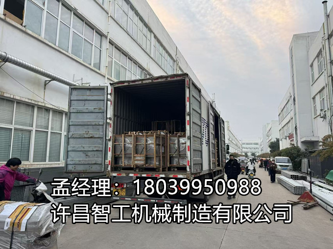 10月22日，物流車(chē)隊(duì)直抵廠(chǎng)區(qū)——